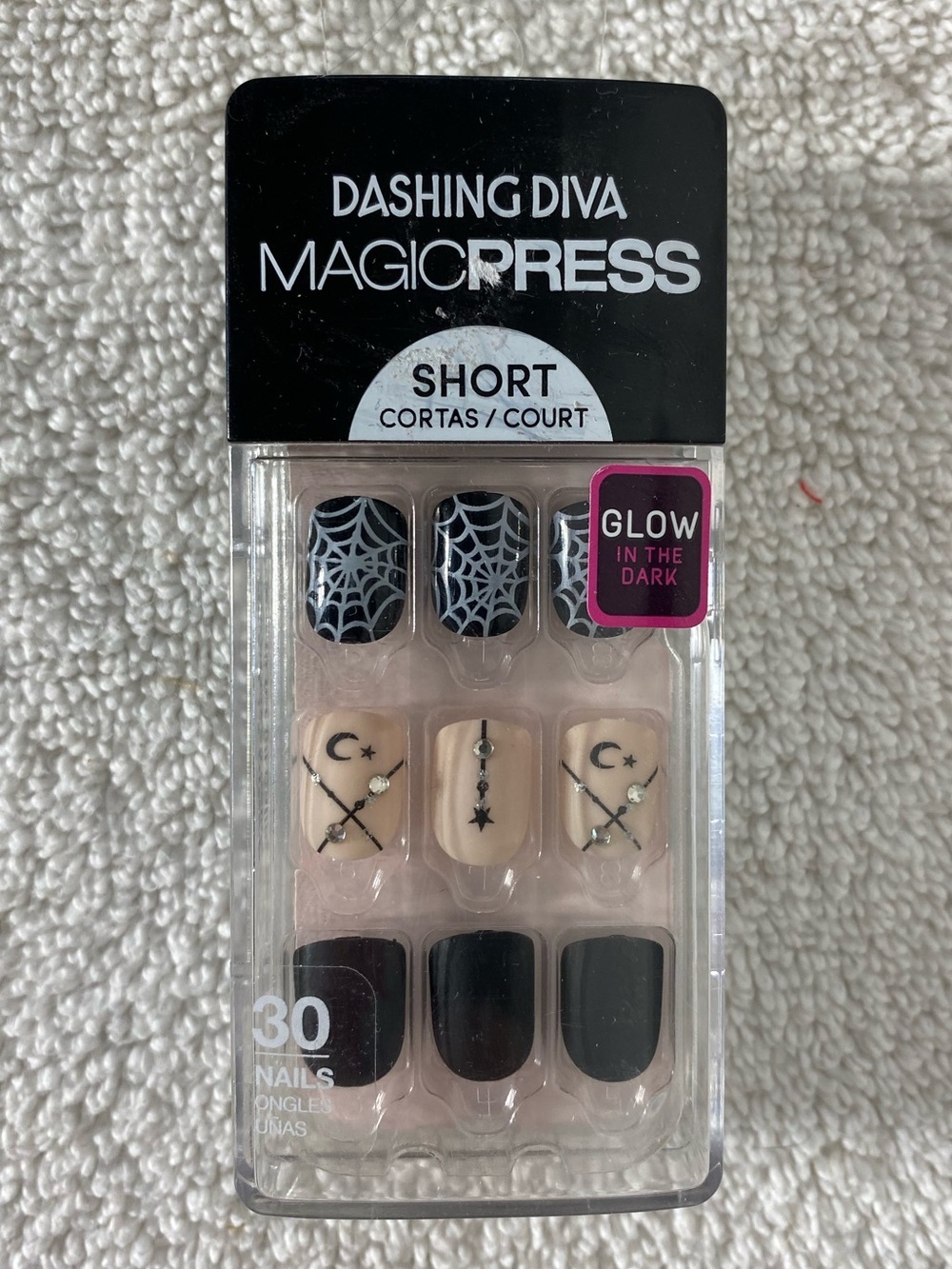 Dashing Diva Magic Press Halloween Edition Glow in the Dark Short Nails
